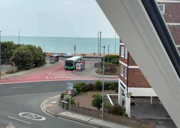 Inn By The Sea, Portsmouth, Parking Ev 22Kw Available