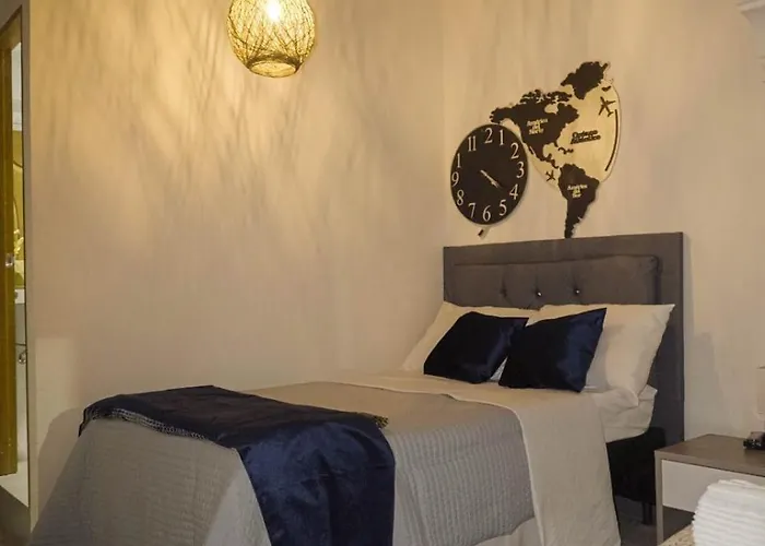 Hotel Corona House