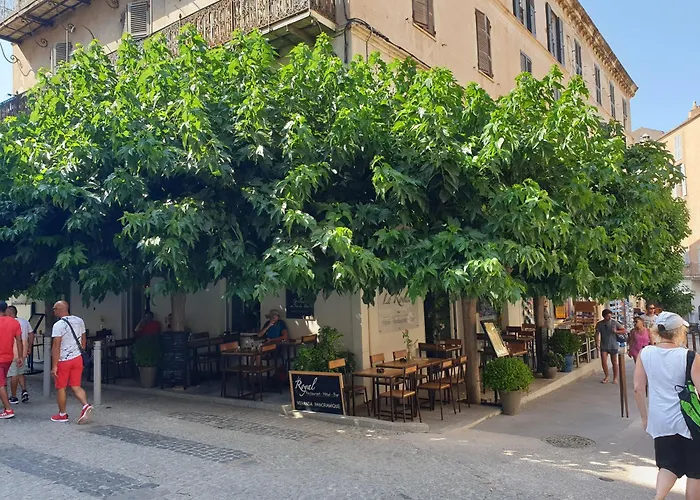 Le Royal Hotel Restaurant