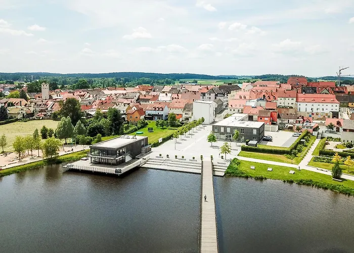 Stadthotel und Restaurant am See