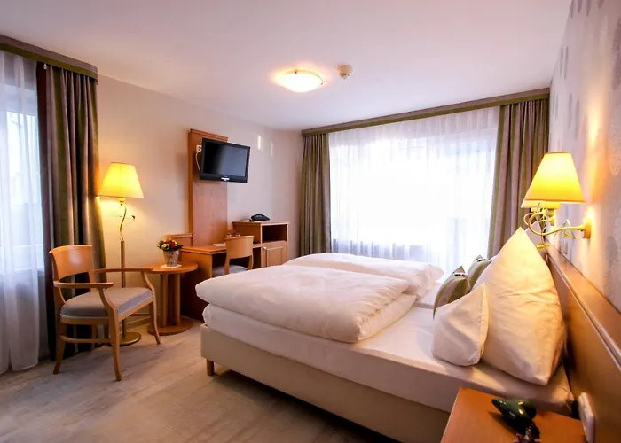 Eifel Hotel Schneider Am Maar