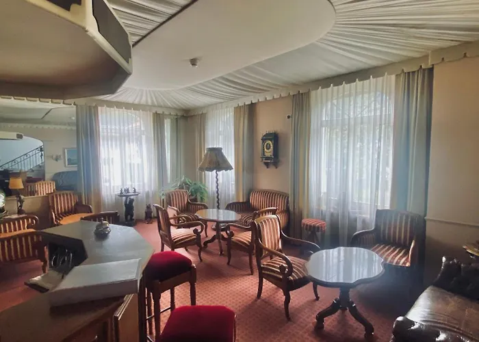 Hotel De La Paix