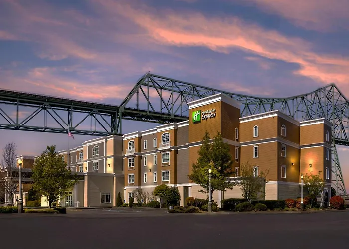 Holiday Inn Express Hotel & Suites Astoria By Ihg