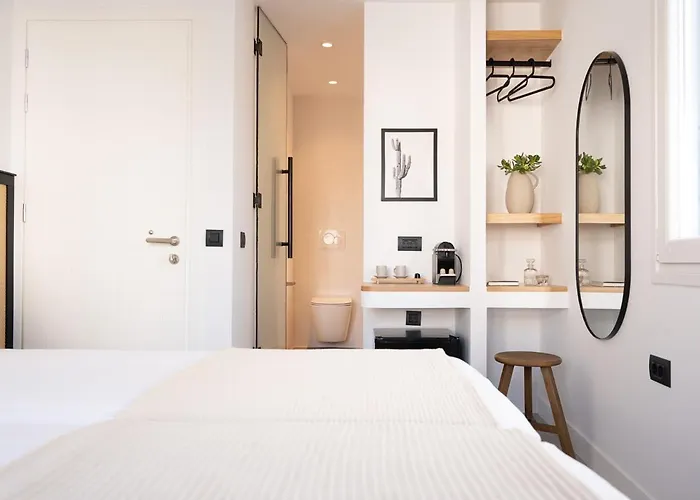 Eleana Hotel