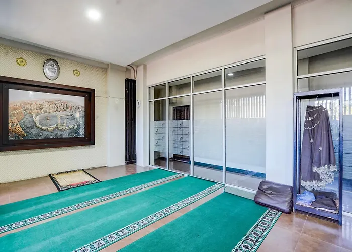 Townhouse Oak Padang Near Rth Imam Bonjol