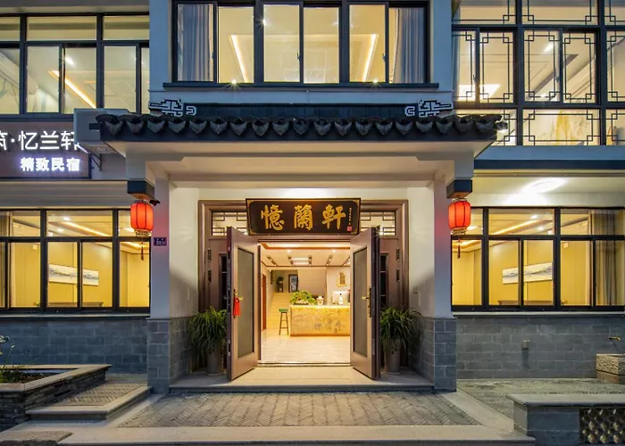 Floral Yilanxuan Zhouzhuang Hotel