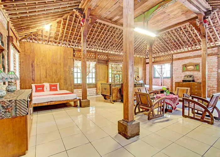 Hotel O Omah Baturan Syariah