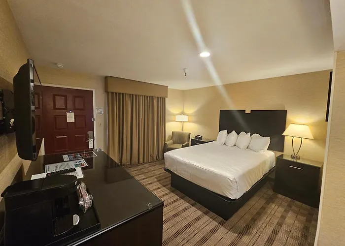 Best Western Pasadena Royale Inn & Suites
