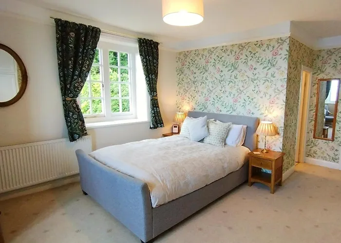 Chough'S Nest Hotel