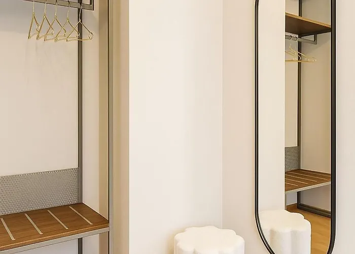 Urban Hotel