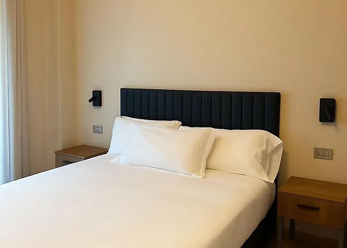 Urban Hotel