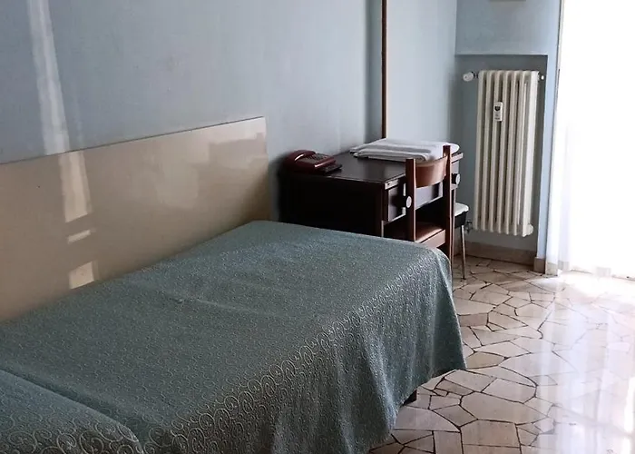 Hotel Mira