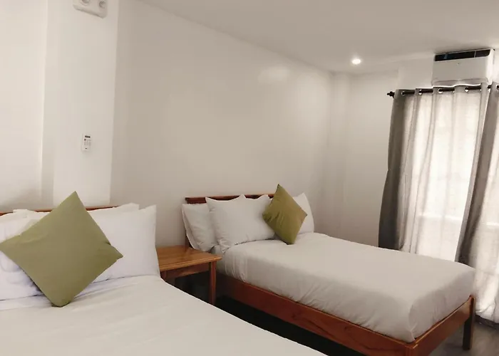 Ola De Baler Hotel