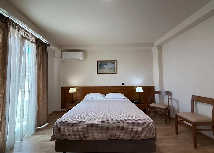 Hotel Ατηινα