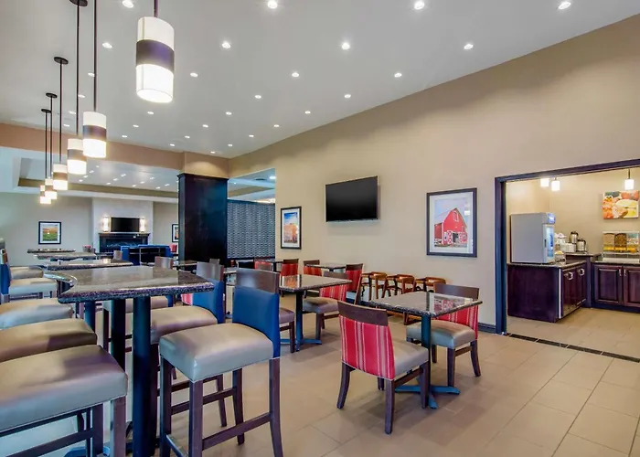 Comfort Inn & Suites Shawnee - Kansas City