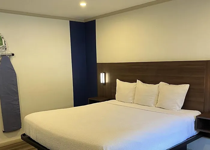 Travelodge By Wyndham Bainbridge