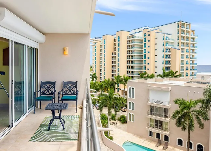 Cheerful Seascape Condo Happy Haven At Rainbow Beach Club