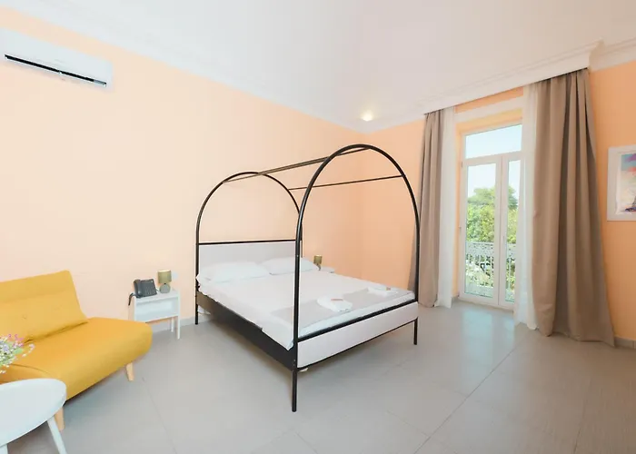 Aria Rooms