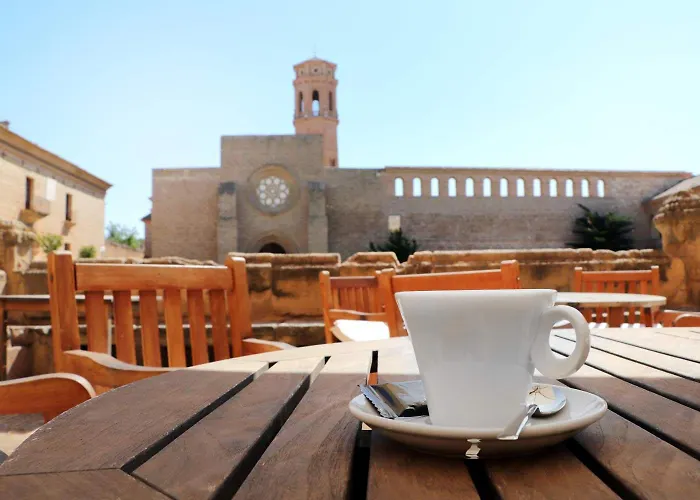 Hospederia Del Monasterio De Rueda