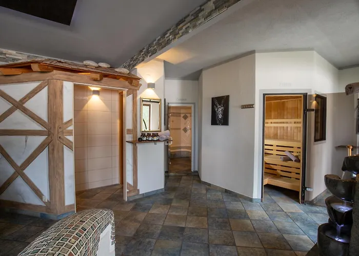 Hotel Pension Tyrol