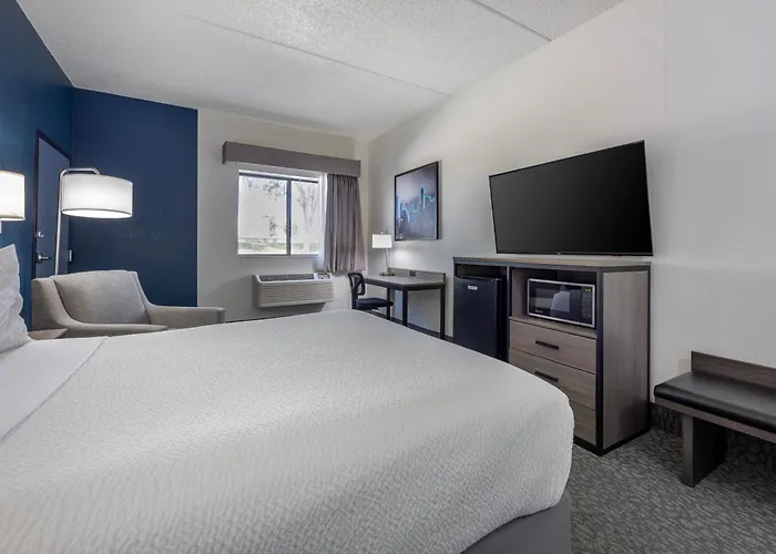 Best Western Bolingbrook Hotel