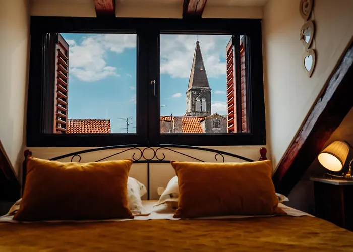 Old Town Villa Trogir Stars With Free Parking