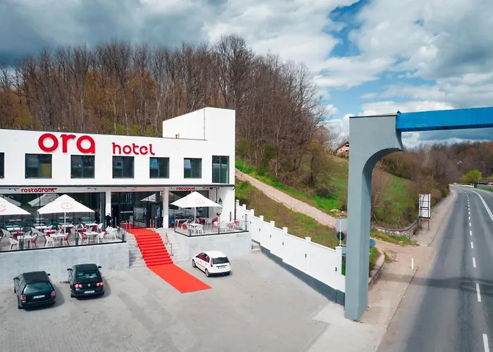 Ora Hotel