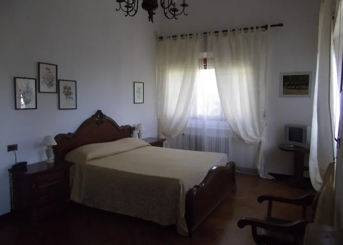 Hotel La Vela-Castello Il Rifugio