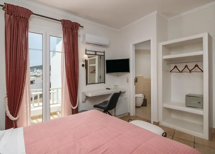 Ostria Hotel