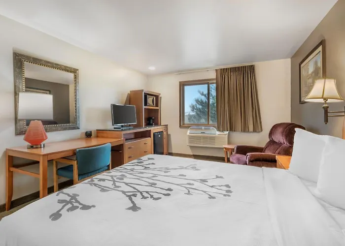 Colstrip Inn & Suites