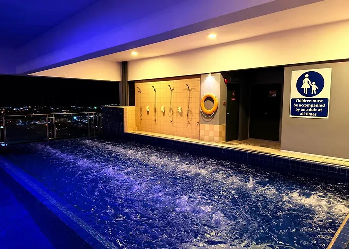 Stirling Suites Hotel & Serviced Apartment