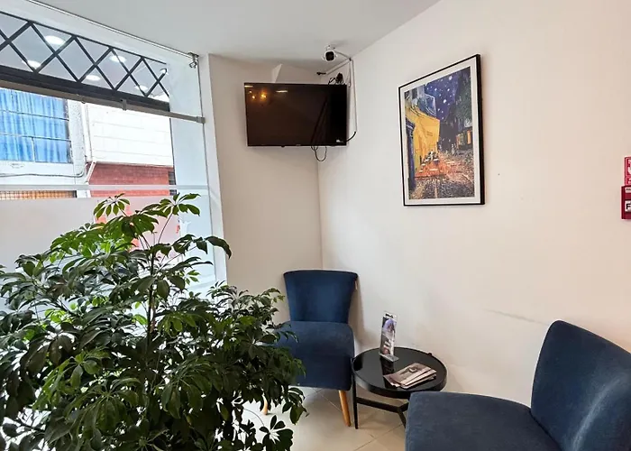 Hostal Comfort Inn Torre A