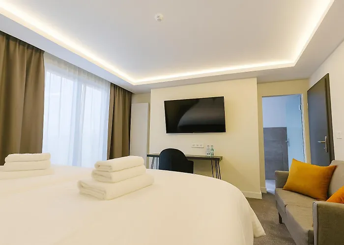 3 Monkeys Hotel