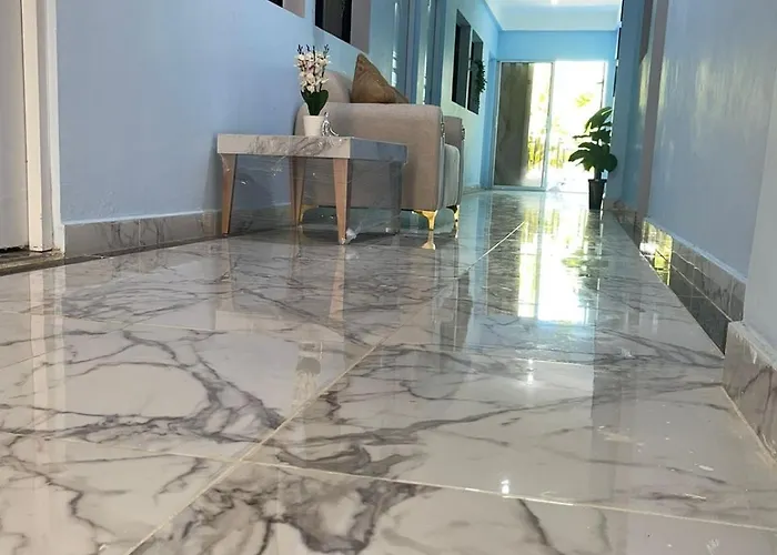 New Hotel Neo
