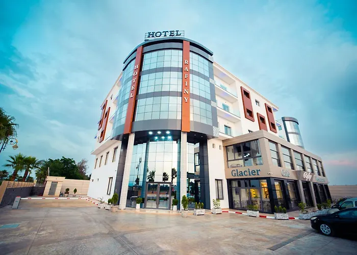 Rafiny Hotel