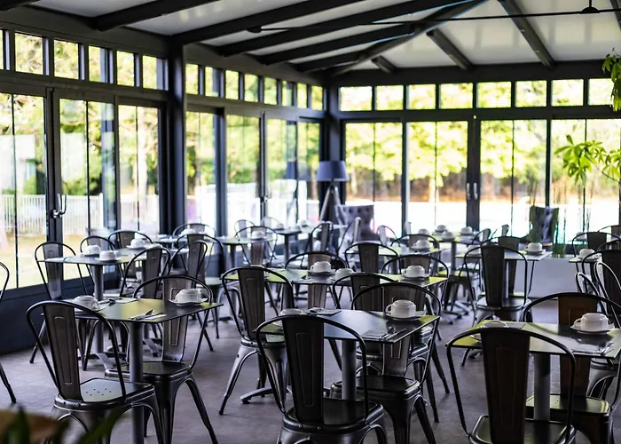 The Originals City, Hôtel La Saulaie, Saumur Ouest (Inter-Hotel)