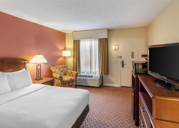 Best Western Hickory