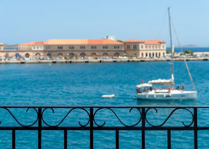 Naves Suites