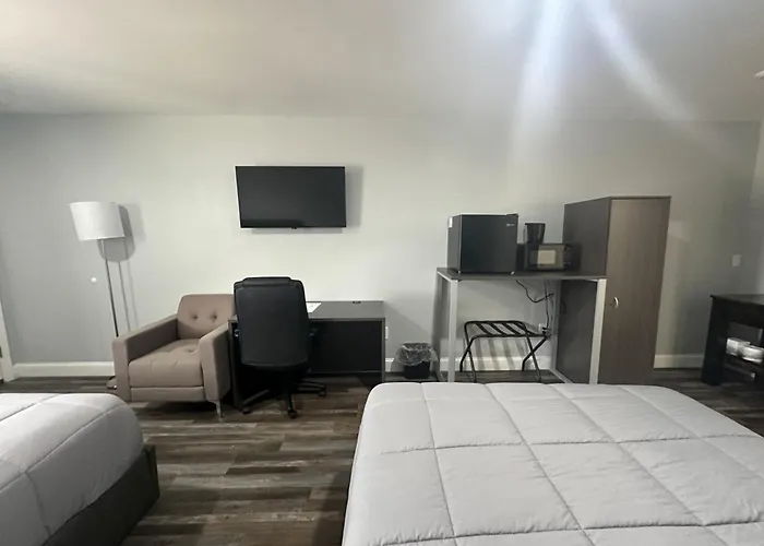 Lake Park Inn