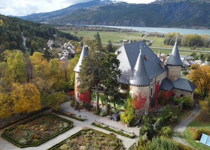 Chateau De Picomtal