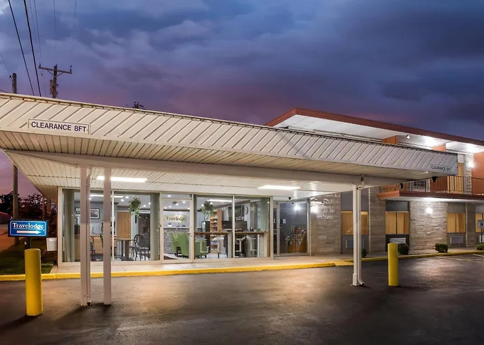 Travelodge By Wyndham Bloomington