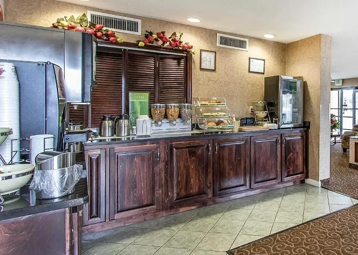 Quality Inn Andalusia