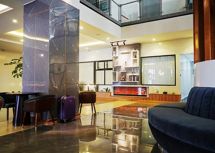 Tha Nickolee Hotel