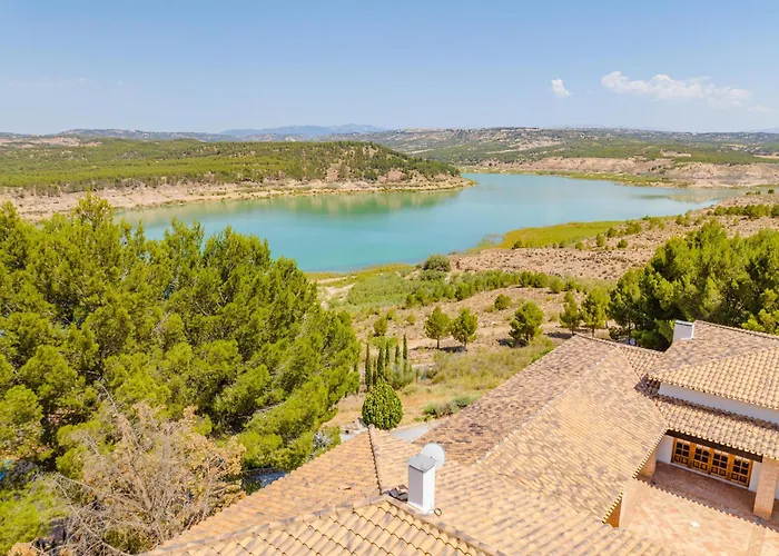 Hotel Rural La Alcanacia