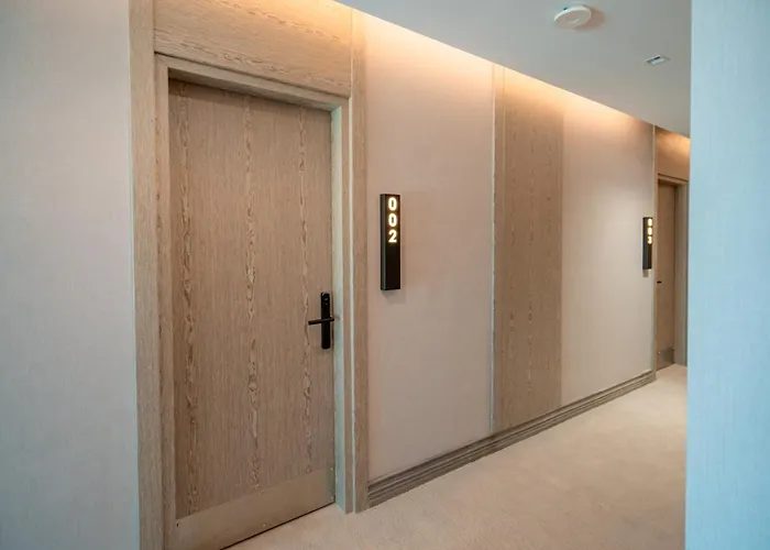 Belinda Hotel Mamaia Adults Only