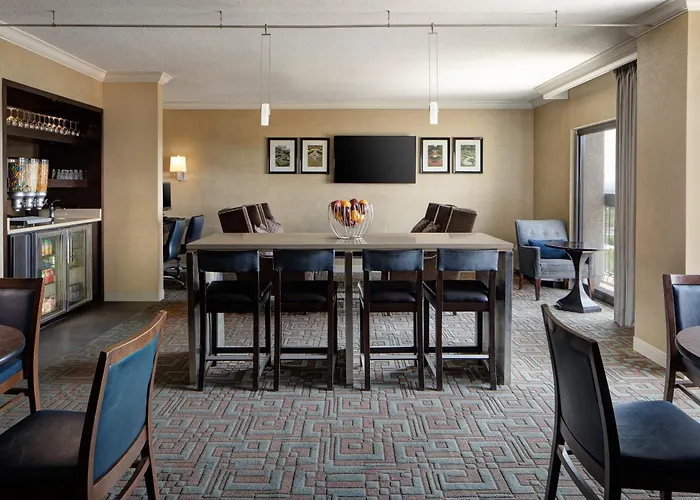 Sheraton Westport Lakeside Chalet
