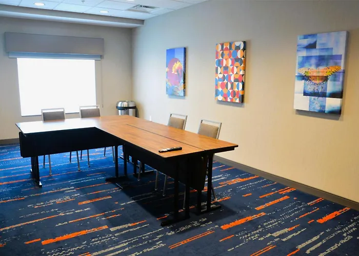 Hampton Inn Cabot