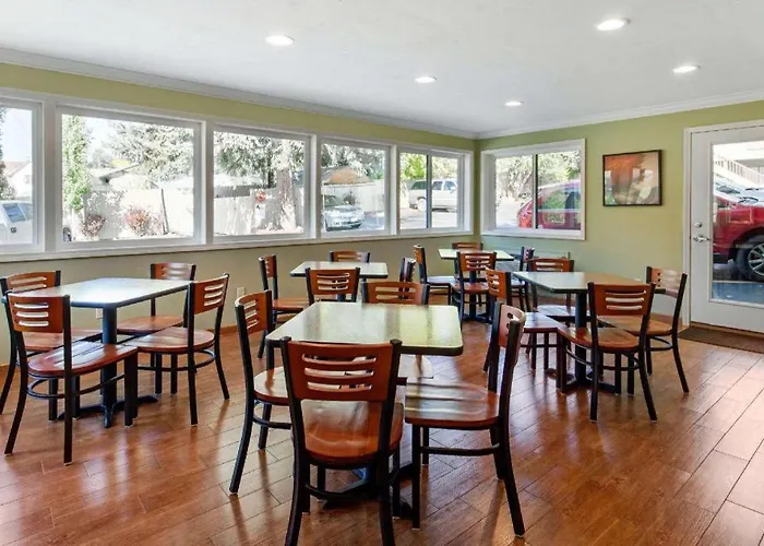 Rodeway Inn