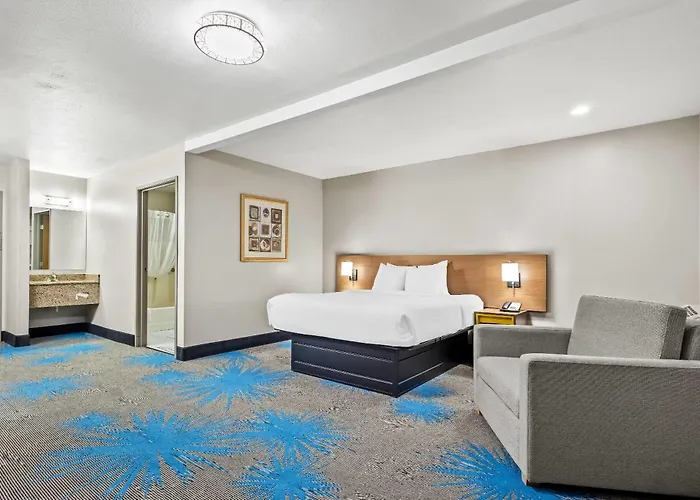 Days Inn By Wyndham Mitchell Sd