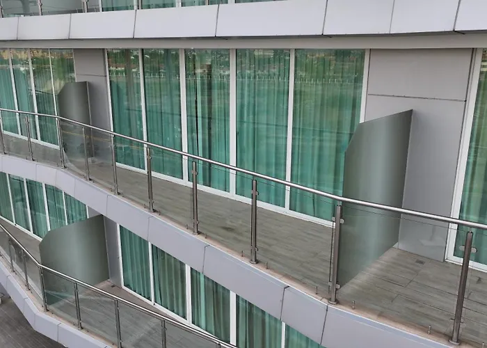 Condor Suites